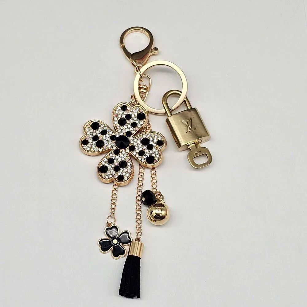 Louis Vuitton Gold Padlock 🔒 Key Set Authentic LV w/ Unbranded Flower Keychain
